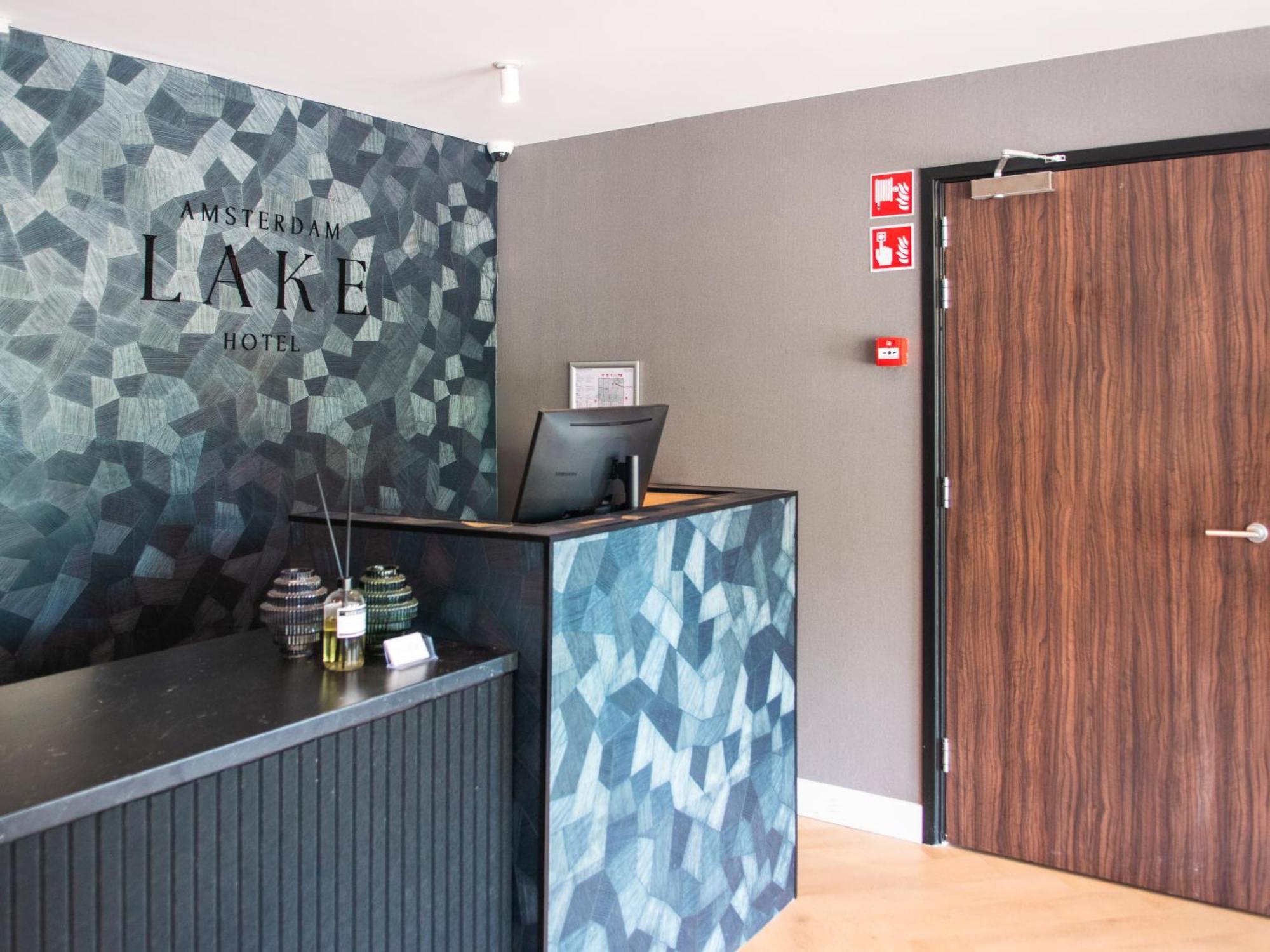 Amsterdam Lake Hotel บาดโฮเวอดอร์ป ภายนอก รูปภาพ