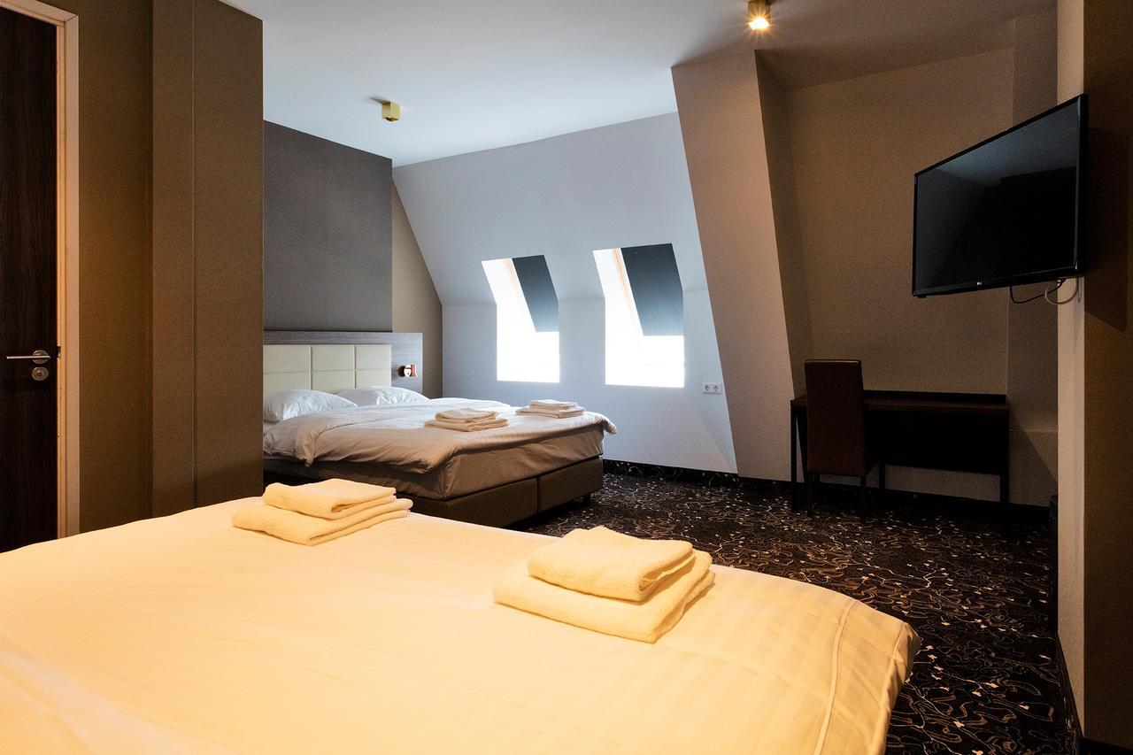 Amsterdam Lake Hotel บาดโฮเวอดอร์ป ภายนอก รูปภาพ