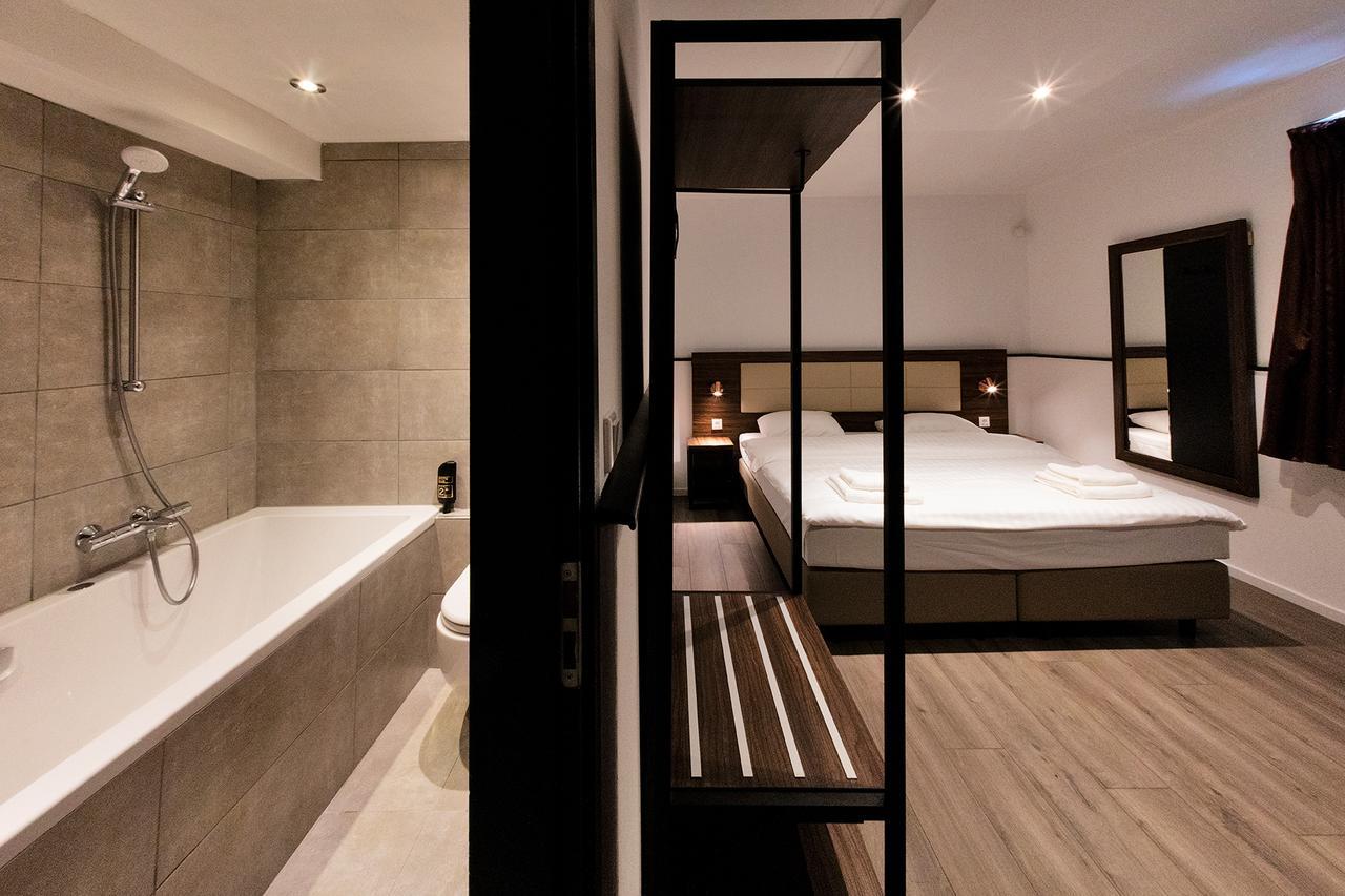 Amsterdam Lake Hotel บาดโฮเวอดอร์ป ภายนอก รูปภาพ